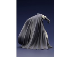 Бэтмен из комикса Тихо от Kotobukiya